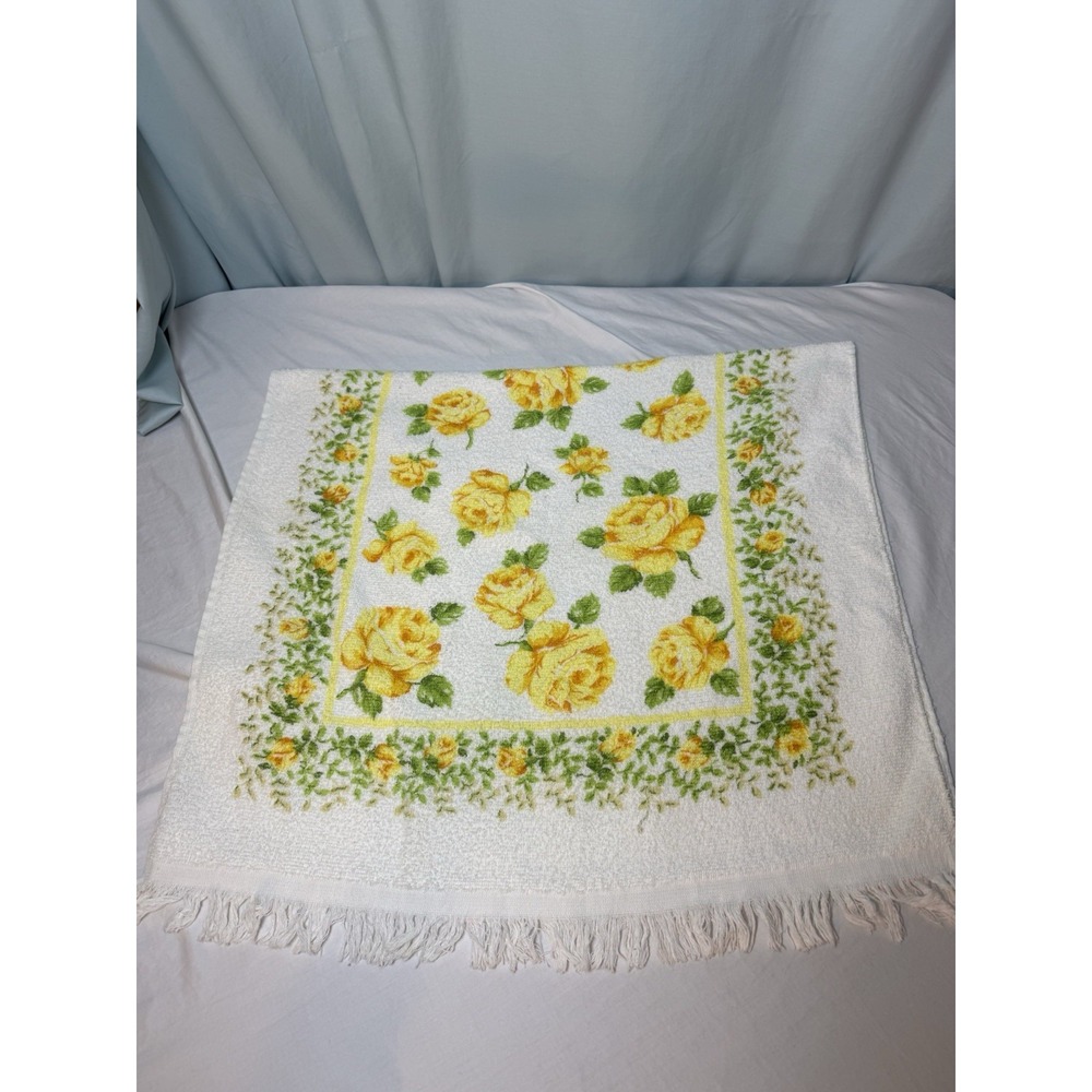 Vintage Cannon Towel 1970s Yellow Floral Roses 100% Cotton Made In USA MCM 22x40